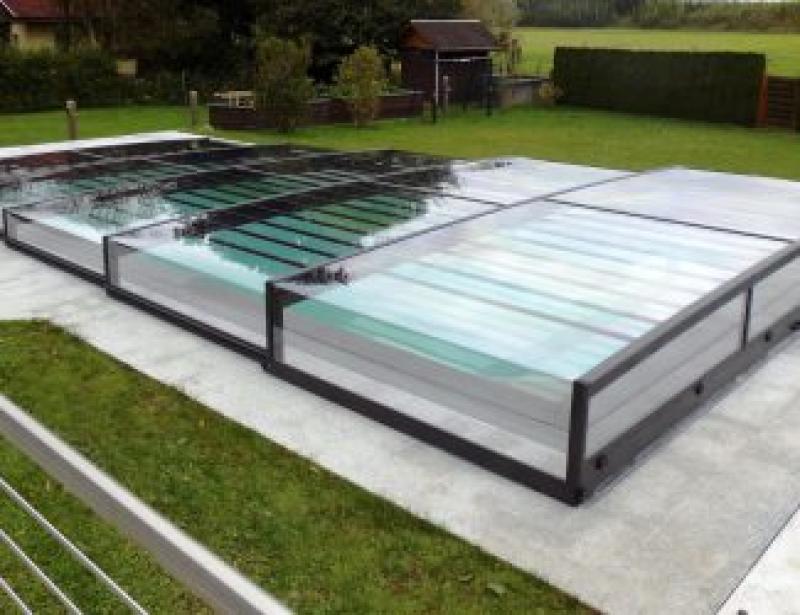 Poolüberdachung Nevada, flache Ausführung, Außenmaß L 8,10 m x B 4,13 m